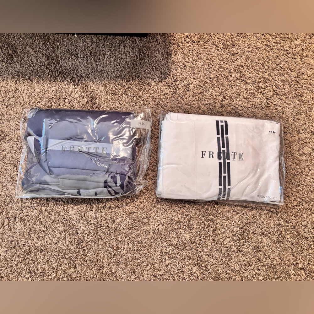 Frette Queen Bed Sheet & Duvet Set